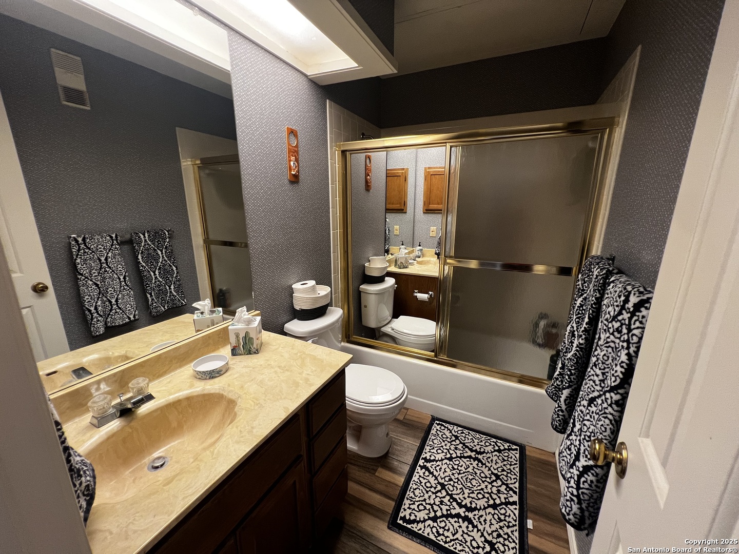 11839 Parliament 2122 , San Antonio, TX, 78216 | 1864871 | Realty Texas LLC