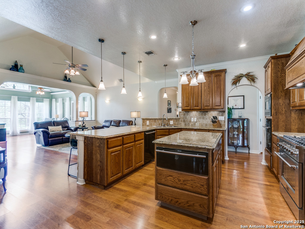 6840 S Loop 1604, Von Ormy, TX, 78073 | 1864838 | Realty Texas LLC