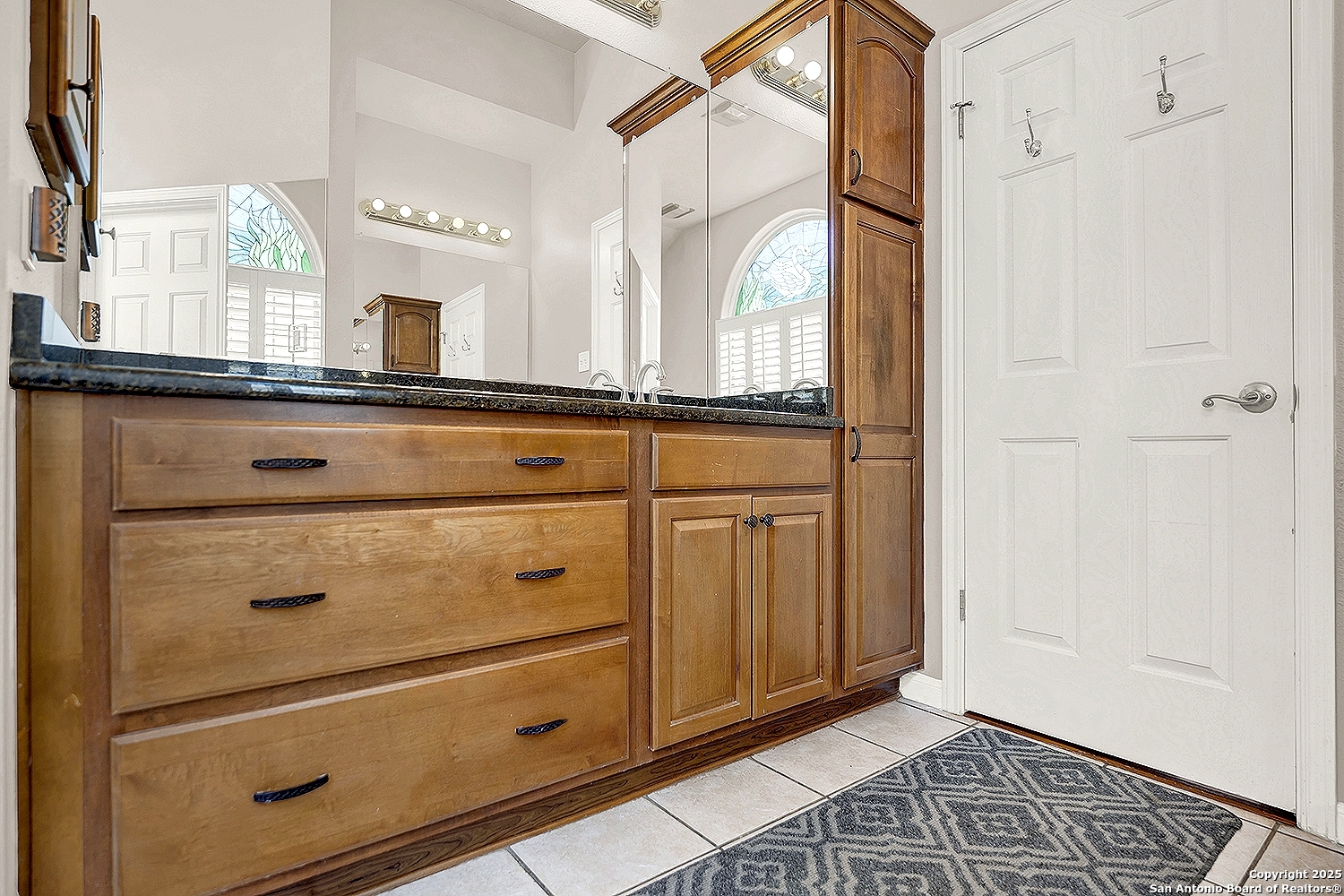 1517 Circle Oak , Schertz, TX, 78154 | 1865685 | Realty Texas LLC