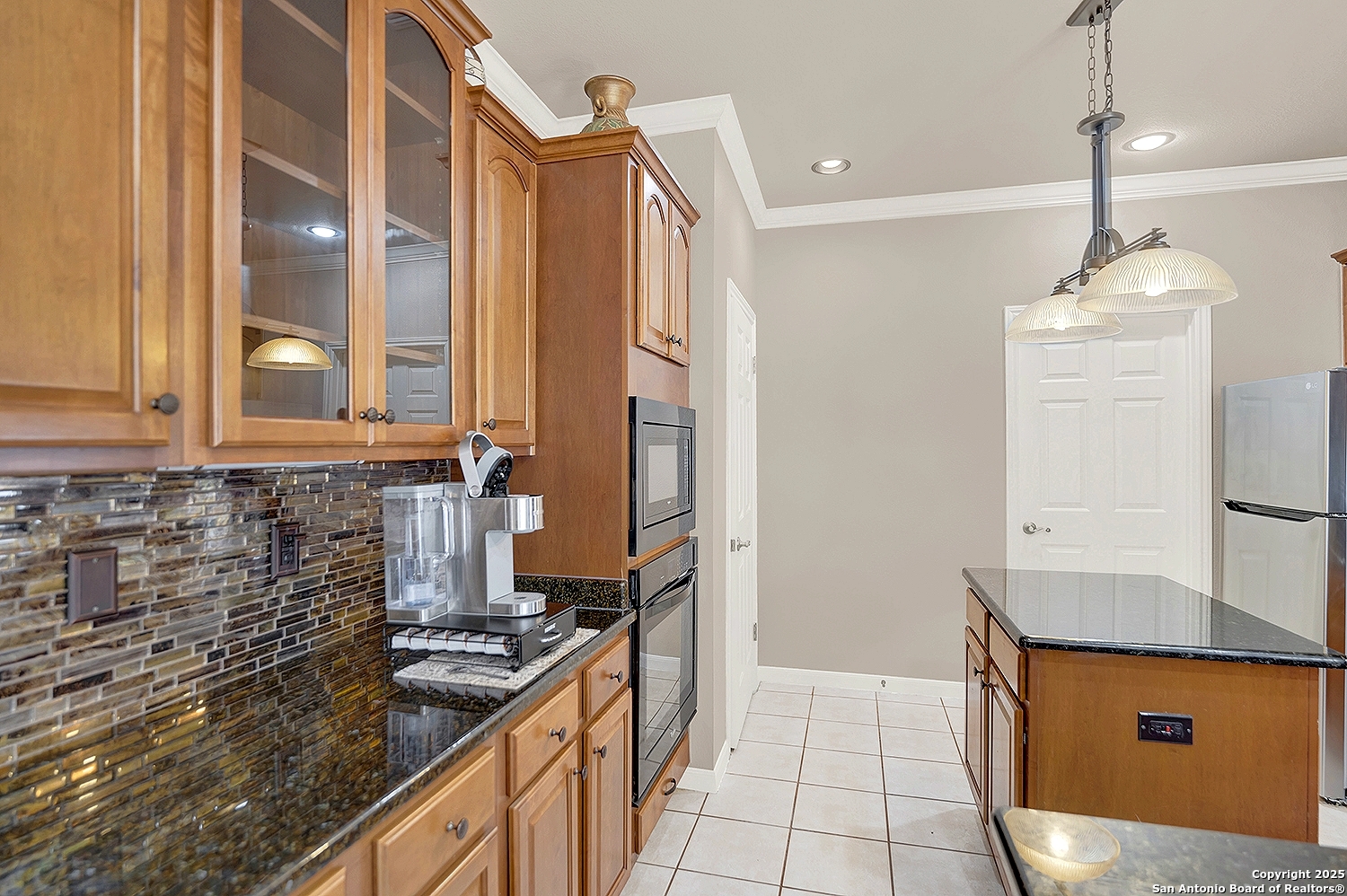 1517 Circle Oak , Schertz, TX, 78154 | 1865685 | Realty Texas LLC
