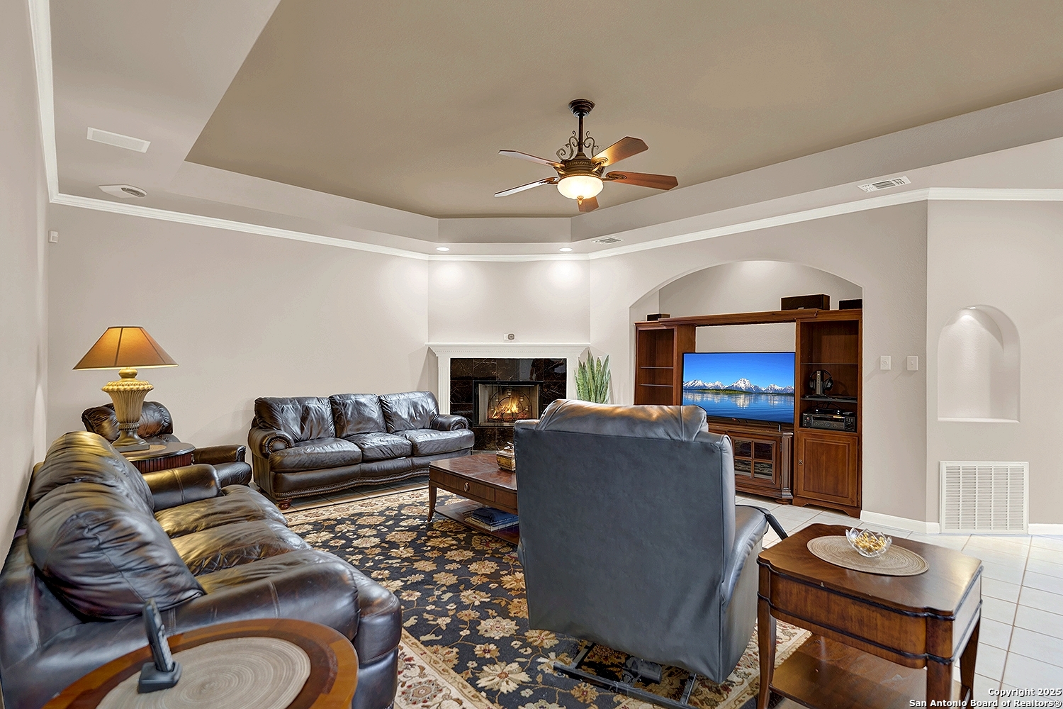 1517 Circle Oak , Schertz, TX, 78154 | 1865685 | Realty Texas LLC