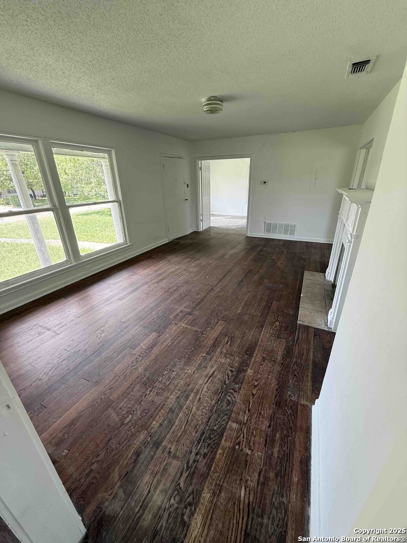 703 Alexander Hamilton , San Antonio, TX, 78228 | 1866053 | Realty Texas LLC