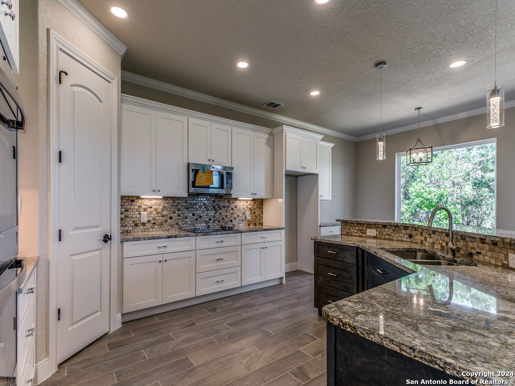 929 Moonlight Dr , Canyon Lake, TX, 78133-6074 | 1866377 | Realty Texas LLC