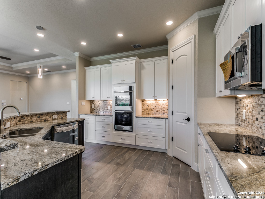 929 Moonlight Dr , Canyon Lake, TX, 78133-6074 | 1866377 | Realty Texas LLC