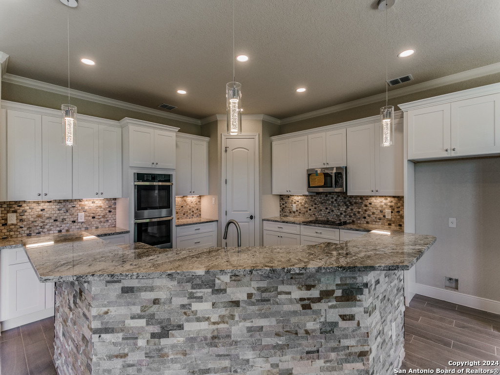 929 Moonlight Dr , Canyon Lake, TX, 78133-6074 | 1866377 | Realty Texas LLC