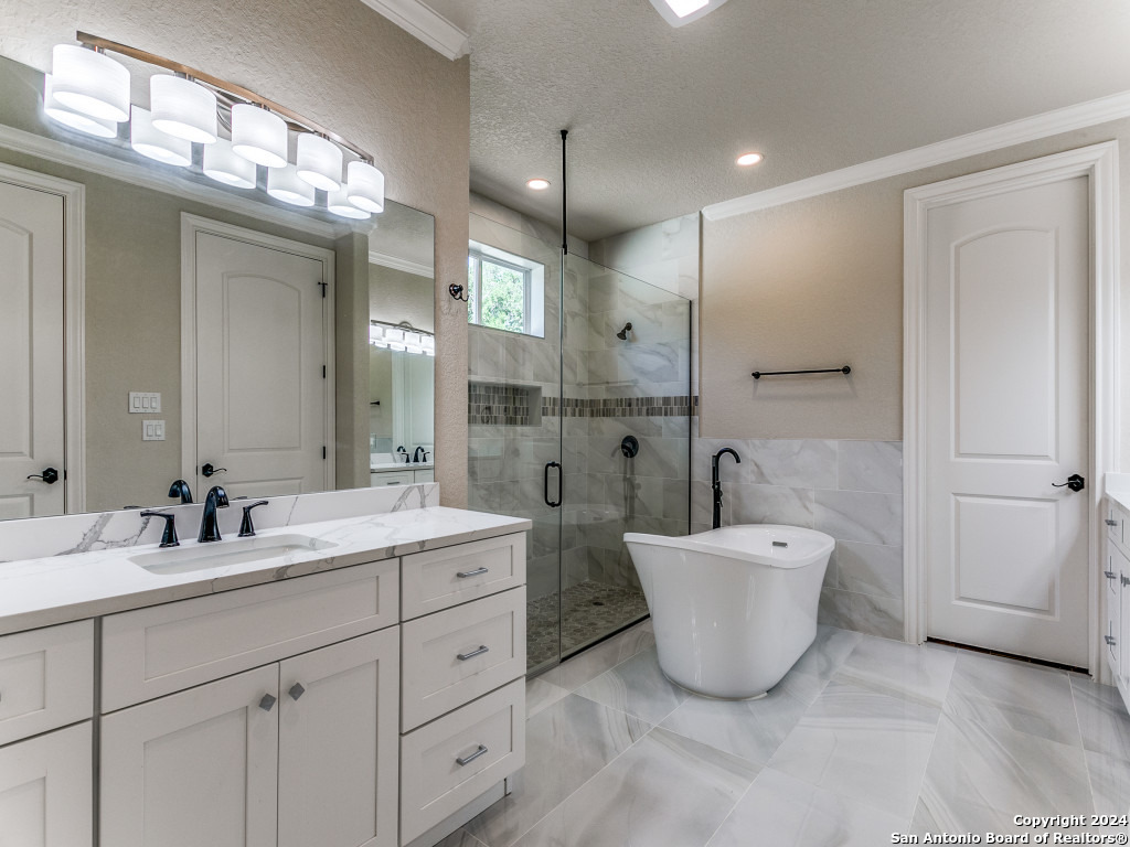 929 Moonlight Dr , Canyon Lake, TX, 78133-6074 | 1866377 | Realty Texas LLC