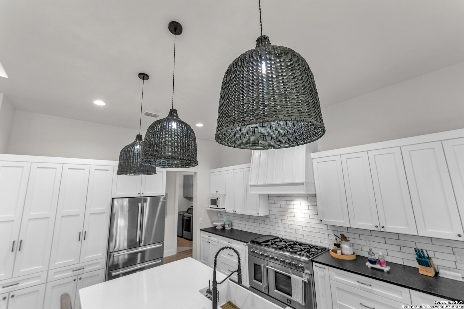 740 Sharp Springs, BULVERDE, TX, 78163 | 1866319 | Realty Texas LLC