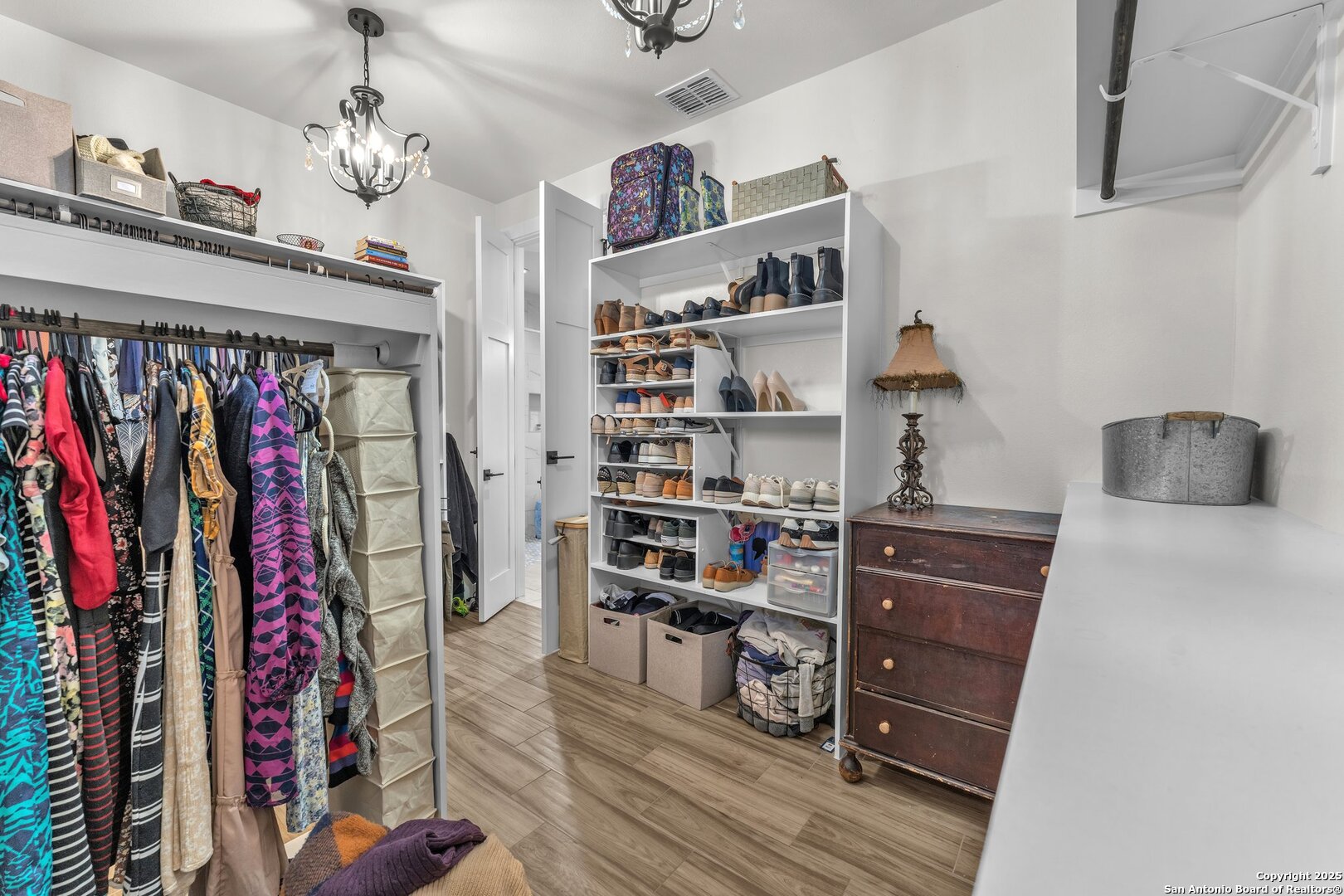 740 Sharp Springs, BULVERDE, TX, 78163 | 1866319 | Realty Texas LLC