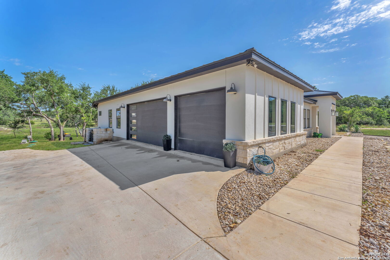 740 Sharp Springs, BULVERDE, TX, 78163 | 1866319 | Realty Texas LLC