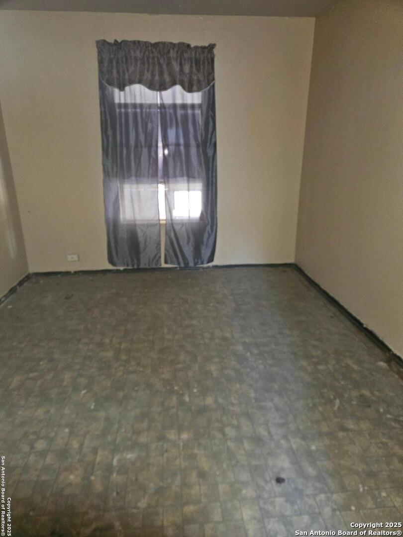 215 Monclova , San Antonio, TX, 78207 | 1867840 | Realty Texas LLC