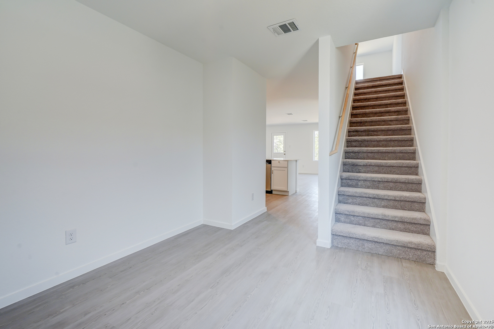 523 Kathleen Pike Ridge , San Antonio, TX, 78253 | 1868304 | Realty Texas LLC