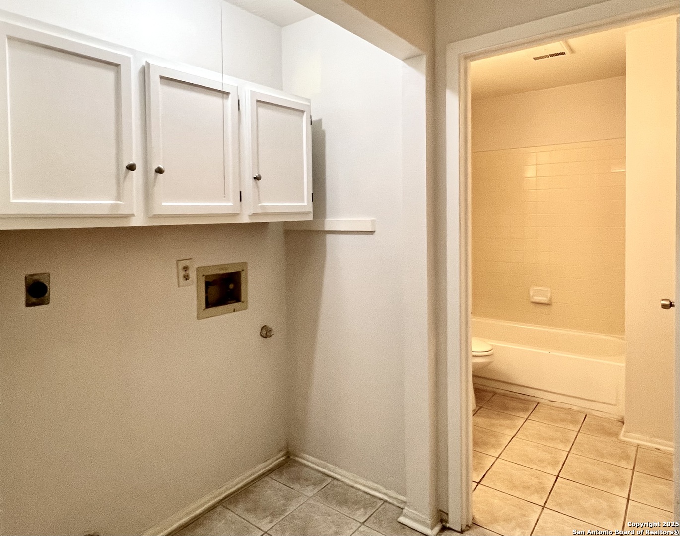 7110 Spring Terrace Dr , San Antonio, TX, 78249 | 1868245 | Realty Texas LLC