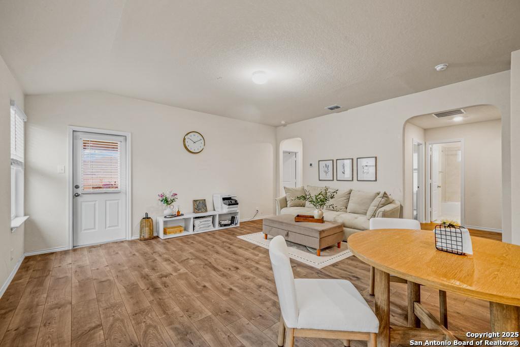 6219 Beech Trail Dr. , Converse, TX, 78109 | 1868839 | Realty Texas LLC