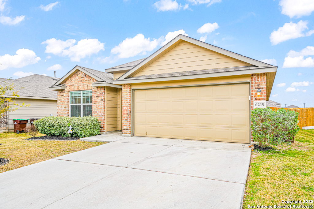 6219 Beech Trail Dr. , Converse, TX, 78109 | 1868839 | Realty Texas LLC