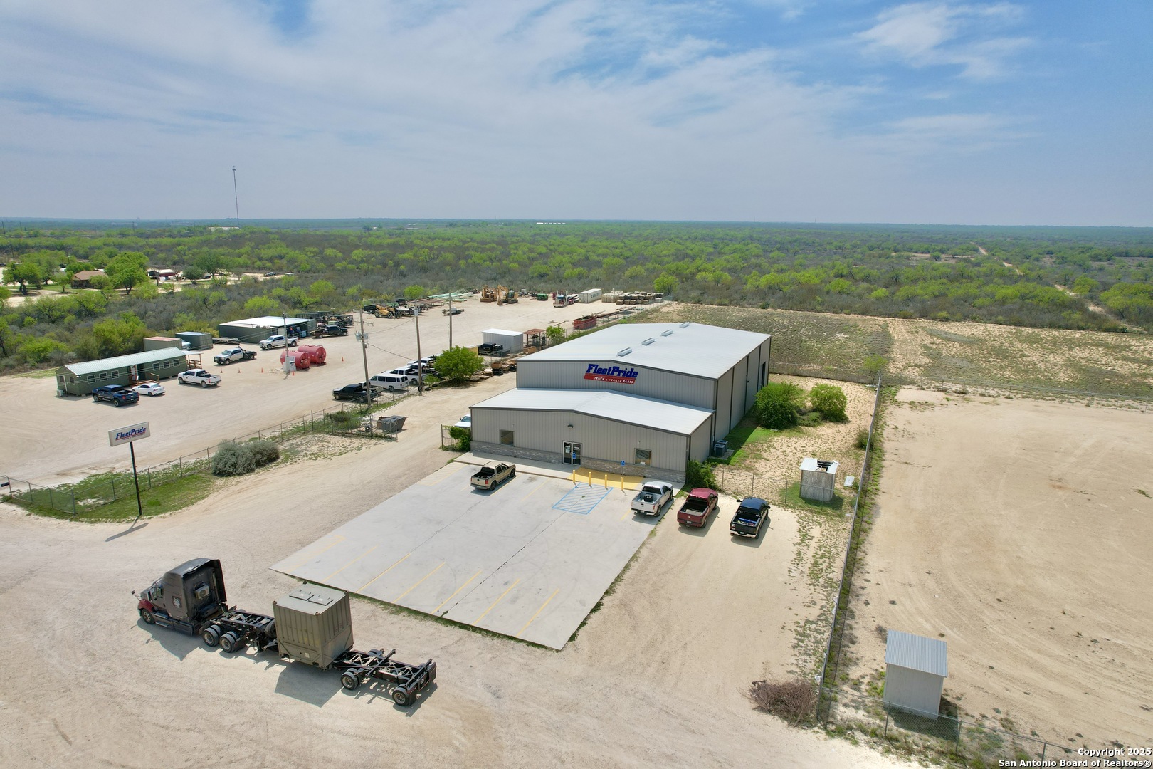 3509 Highway 277 , Carrizo Springs, TX, 78834 | 1869284 | Realty Texas LLC