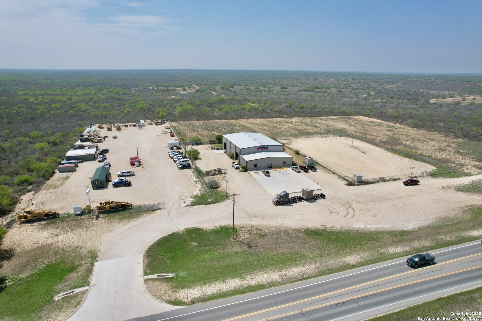 3509 Highway 277 , Carrizo Springs, TX, 78834 | 1869284 | Realty Texas LLC