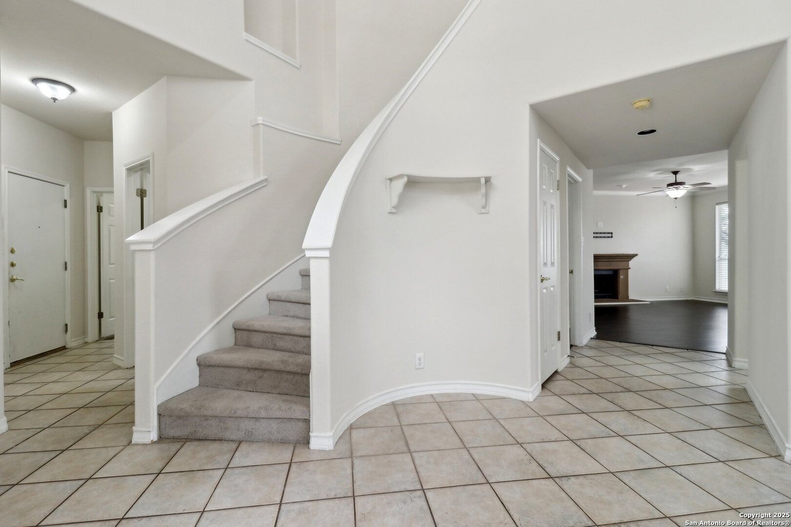 522 Mesa Ridge , San Antonio, TX, 78258 | 1869275 | Realty Texas LLC