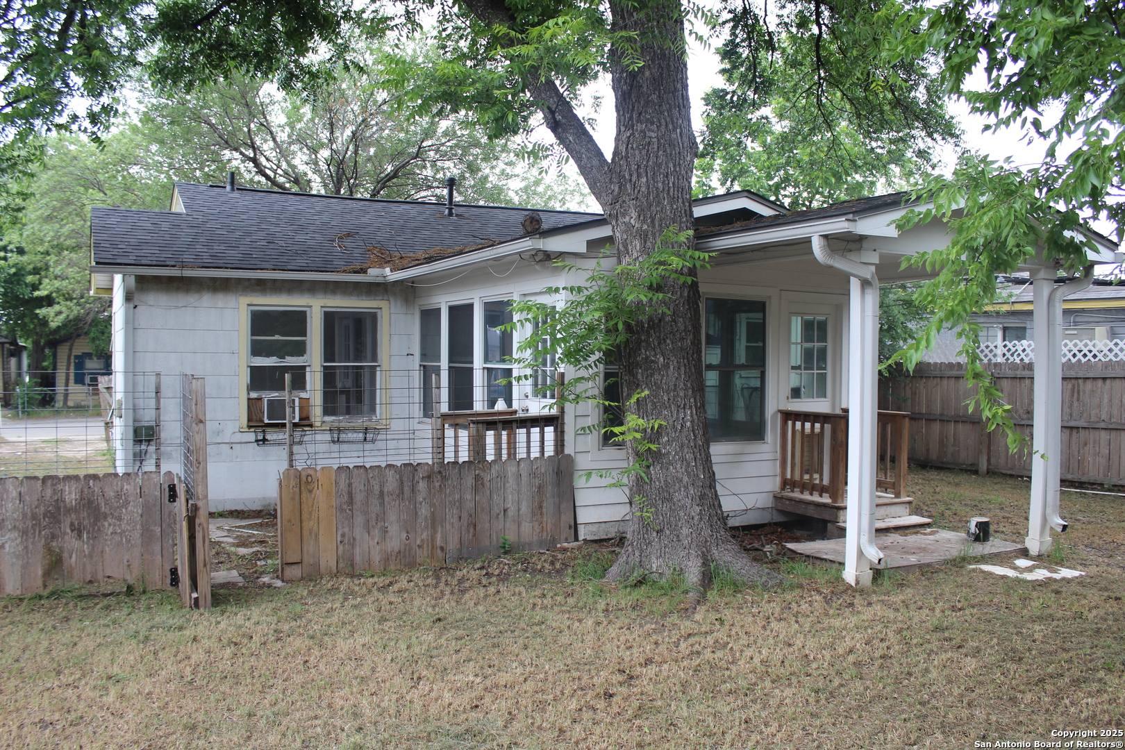 507 Gardina , San Antonio, TX, 78201 | 1869037 | Realty Texas LLC