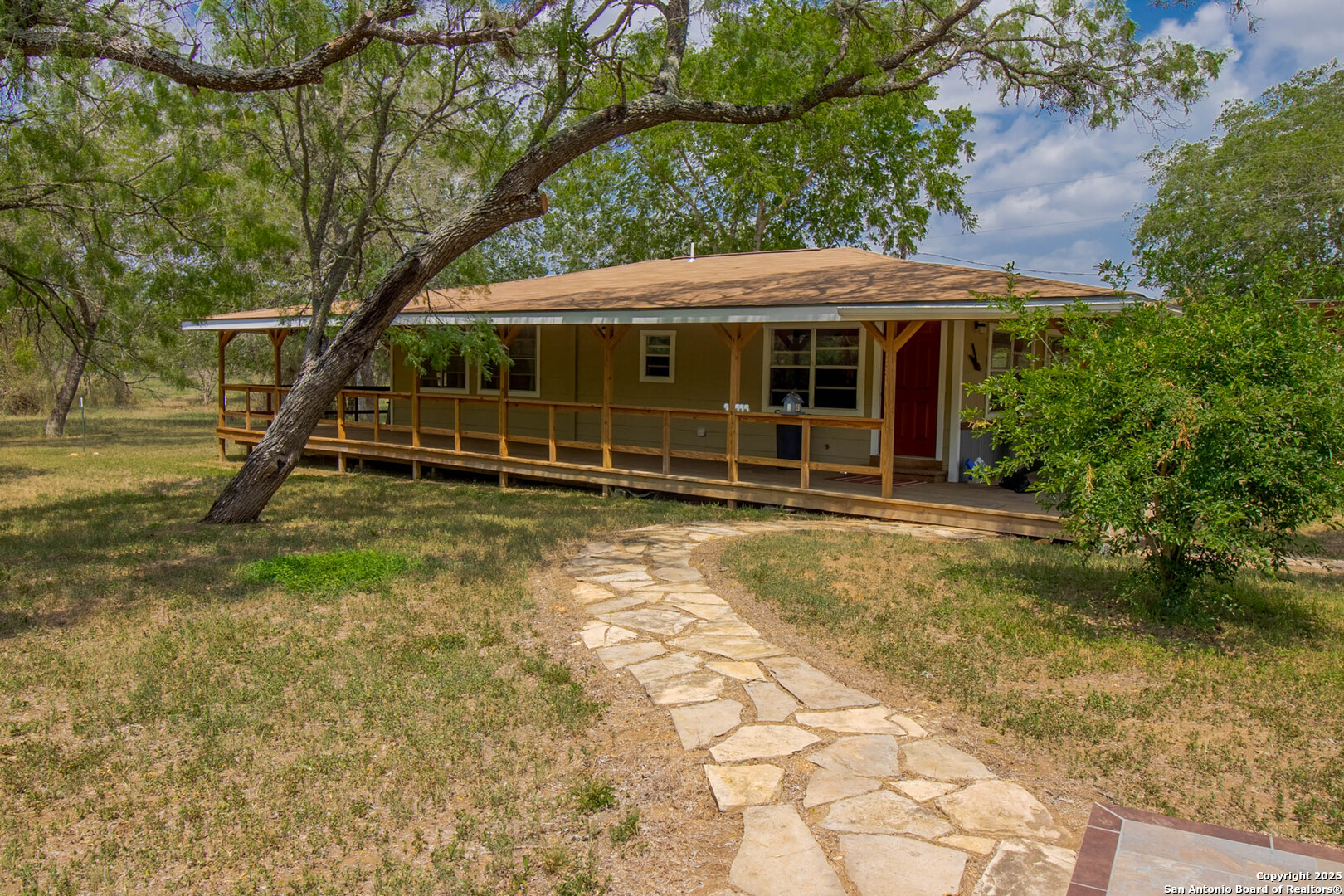 1591 County Road 476 , Stockdale, TX, 78160 | 1869023 | Realty Texas LLC