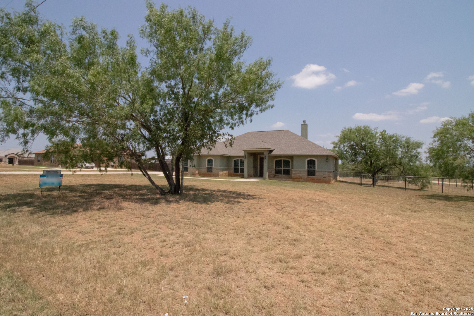 2516 County Road 357 , La Vernia, TX, 78121 | 1869709 | Realty Texas LLC