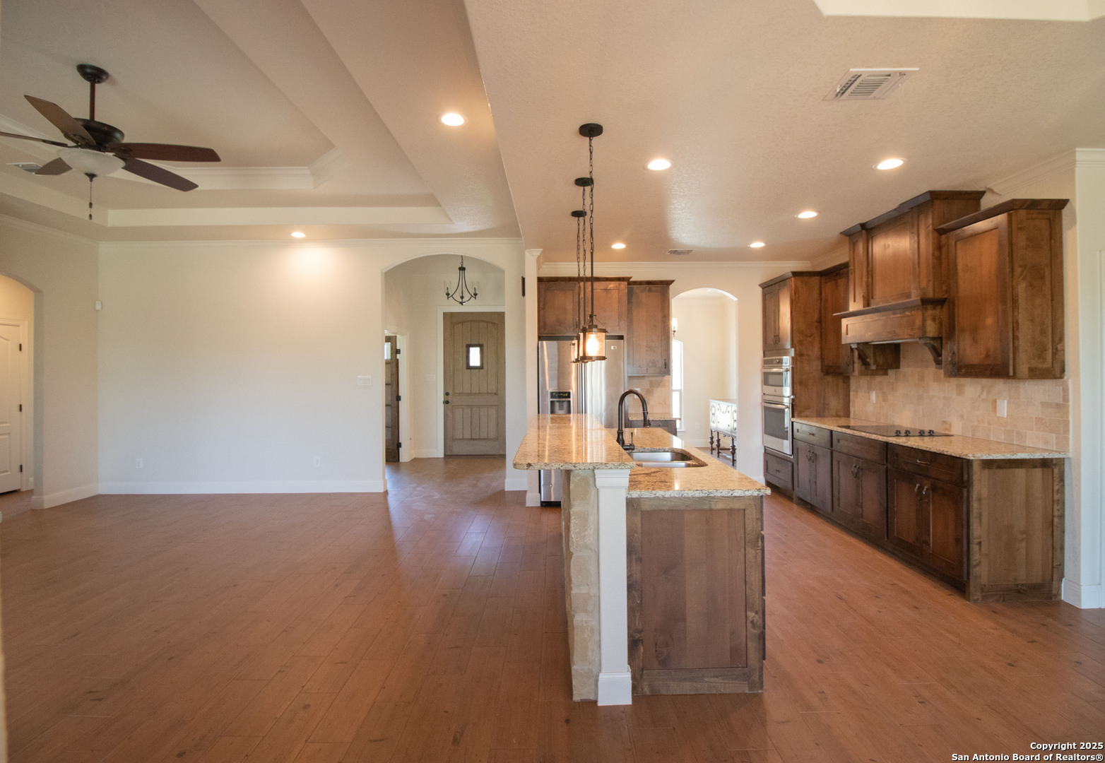 2516 County Road 357 , La Vernia, TX, 78121 | 1869709 | Realty Texas LLC