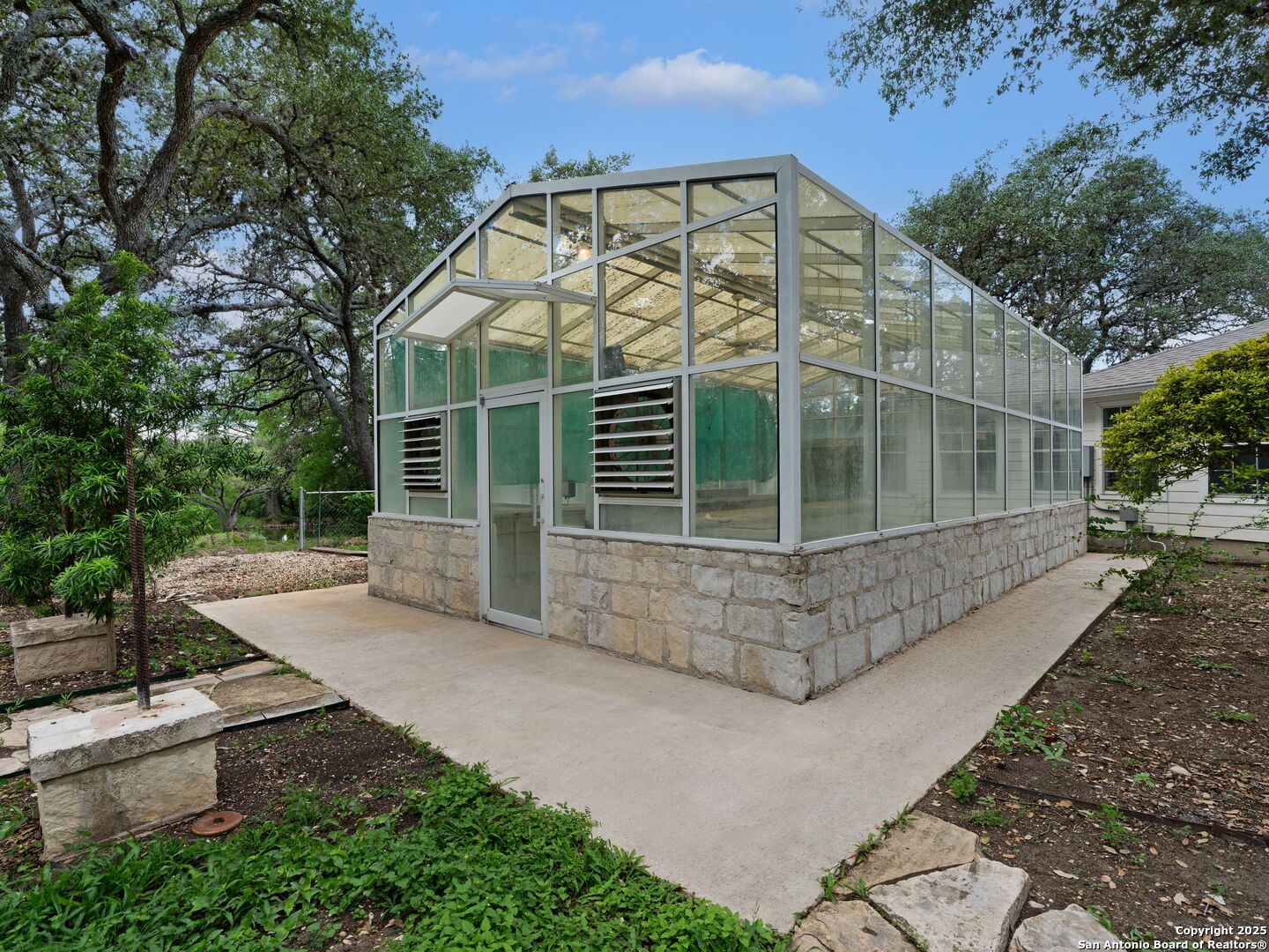 100 Tomahawk , Hill Country Village, TX, 78232 | 1869589 | Realty Texas LLC