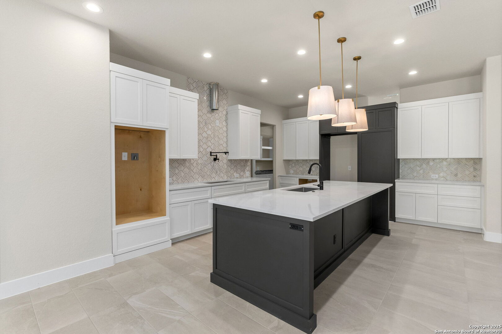 33 Peace Pipe , Wimberley, TX, 78676 | 1869727 | Realty Texas LLC