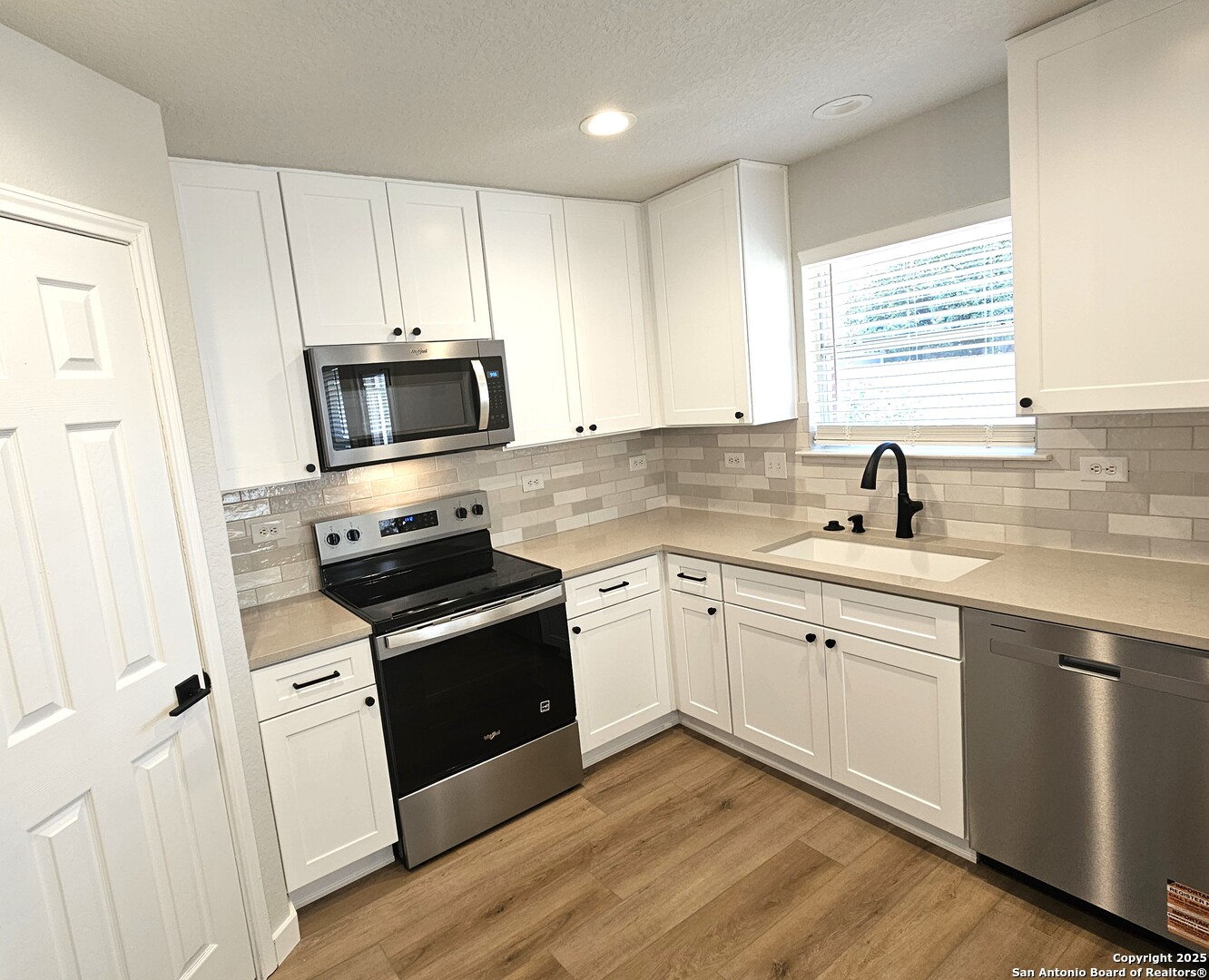 11018 Chicory Fld , Helotes, TX, 78023 | 1869831 | Realty Texas LLC