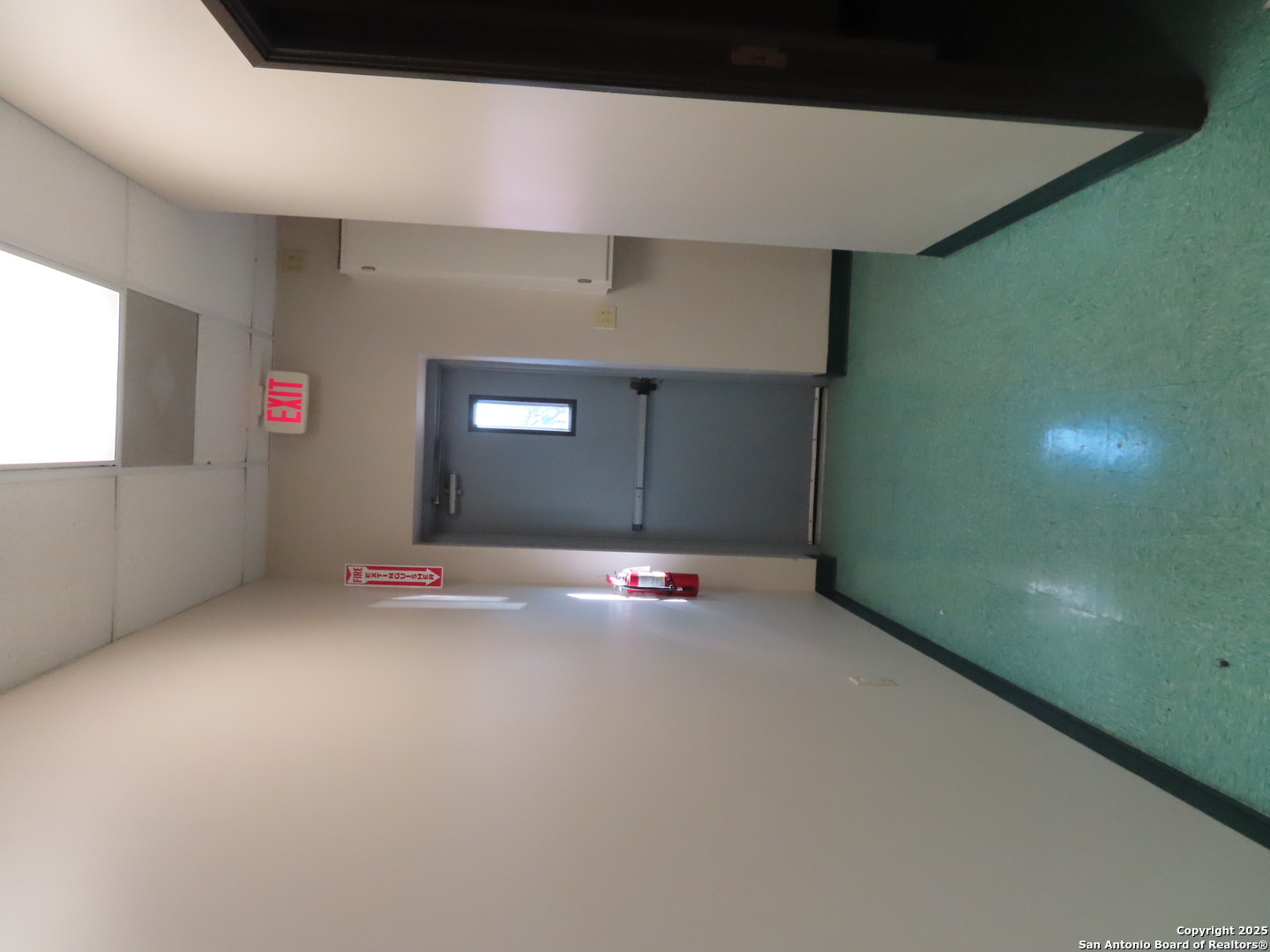 2614 W Commerce 300 , San Antonio, TX, 78207 | 1870785 | Realty Texas LLC