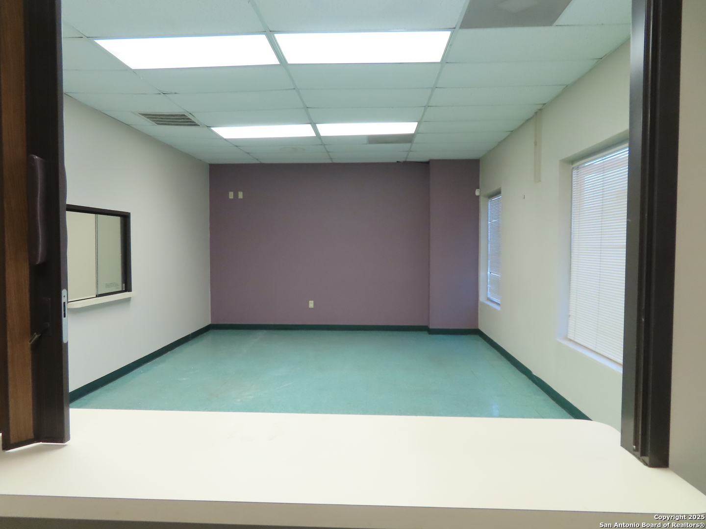 2614 W Commerce 200,San Antonio, TX 78207