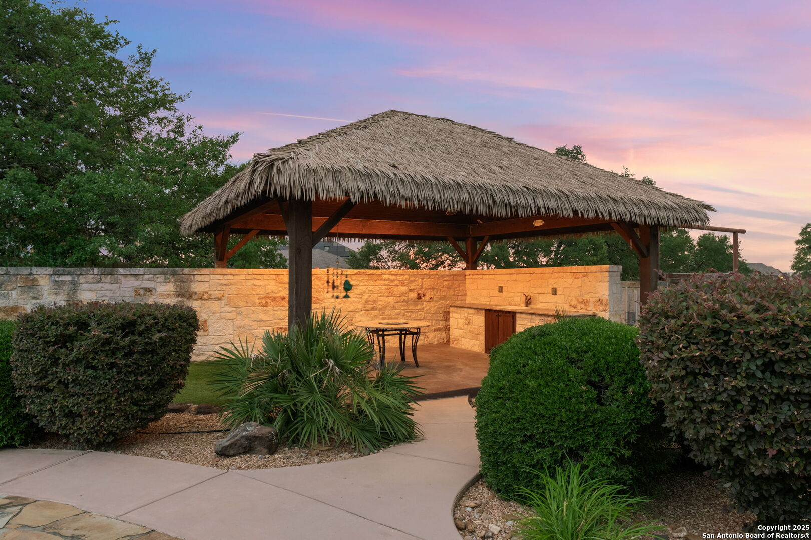 208 Cascade Caverns, BOERNE, TX, 78015 | 1870401 | Realty Texas LLC