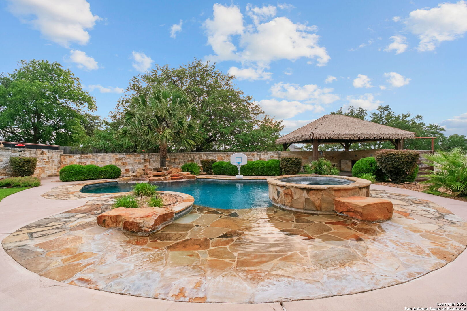 208 Cascade Caverns, BOERNE, TX, 78015 | 1870401 | Realty Texas LLC