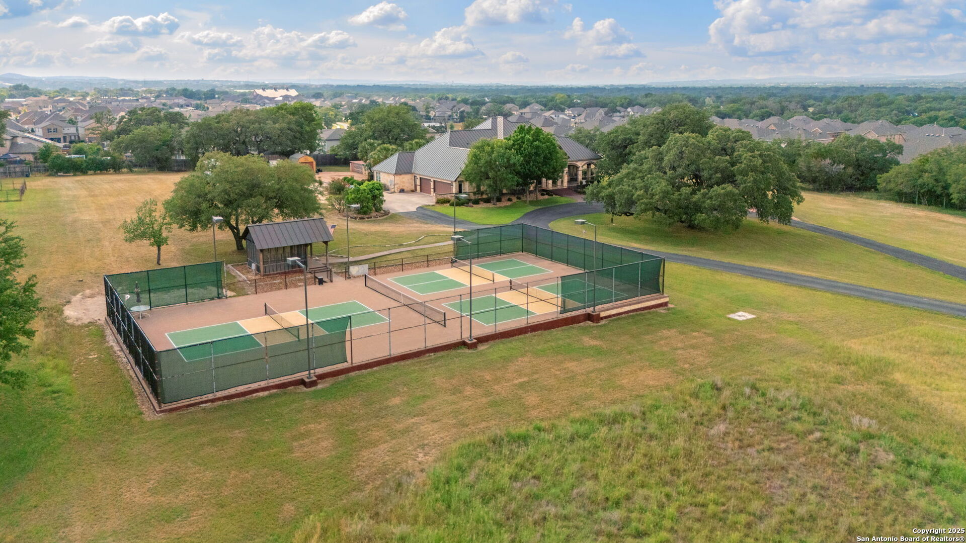 208 Cascade Caverns, BOERNE, TX, 78015 | 1870401 | Realty Texas LLC