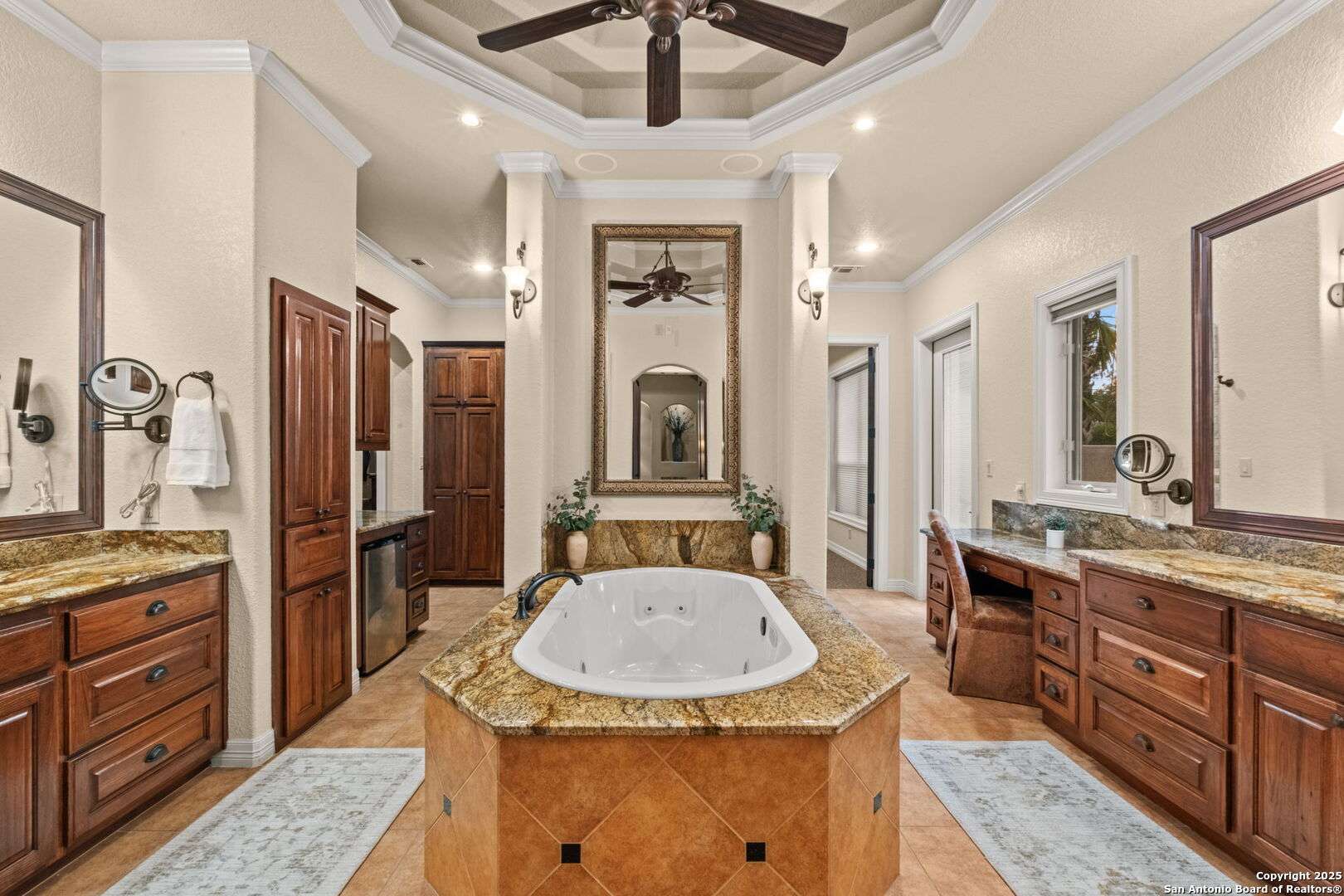 208 Cascade Caverns, BOERNE, TX, 78015 | 1870401 | Realty Texas LLC