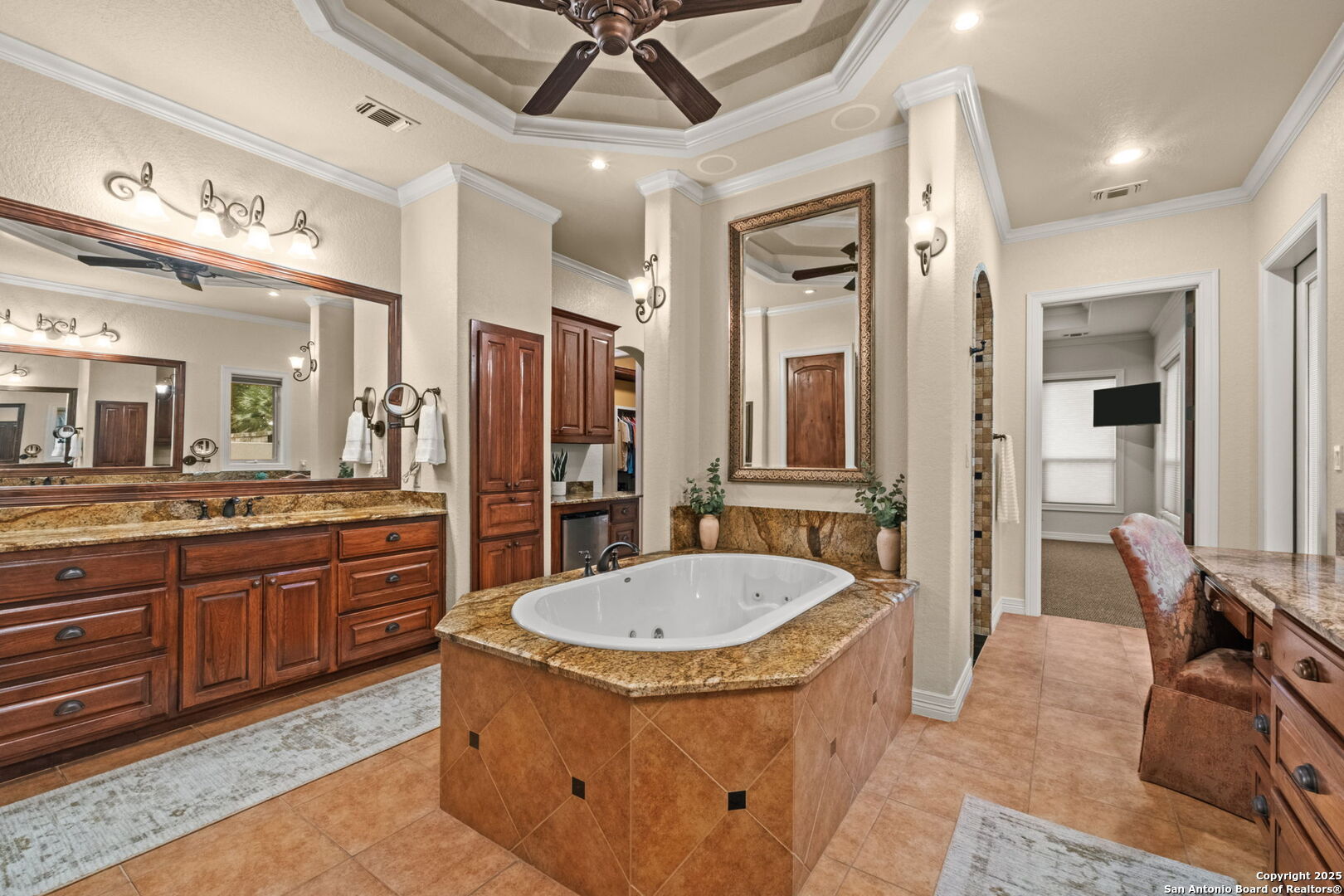 208 Cascade Caverns, BOERNE, TX, 78015 | 1870401 | Realty Texas LLC