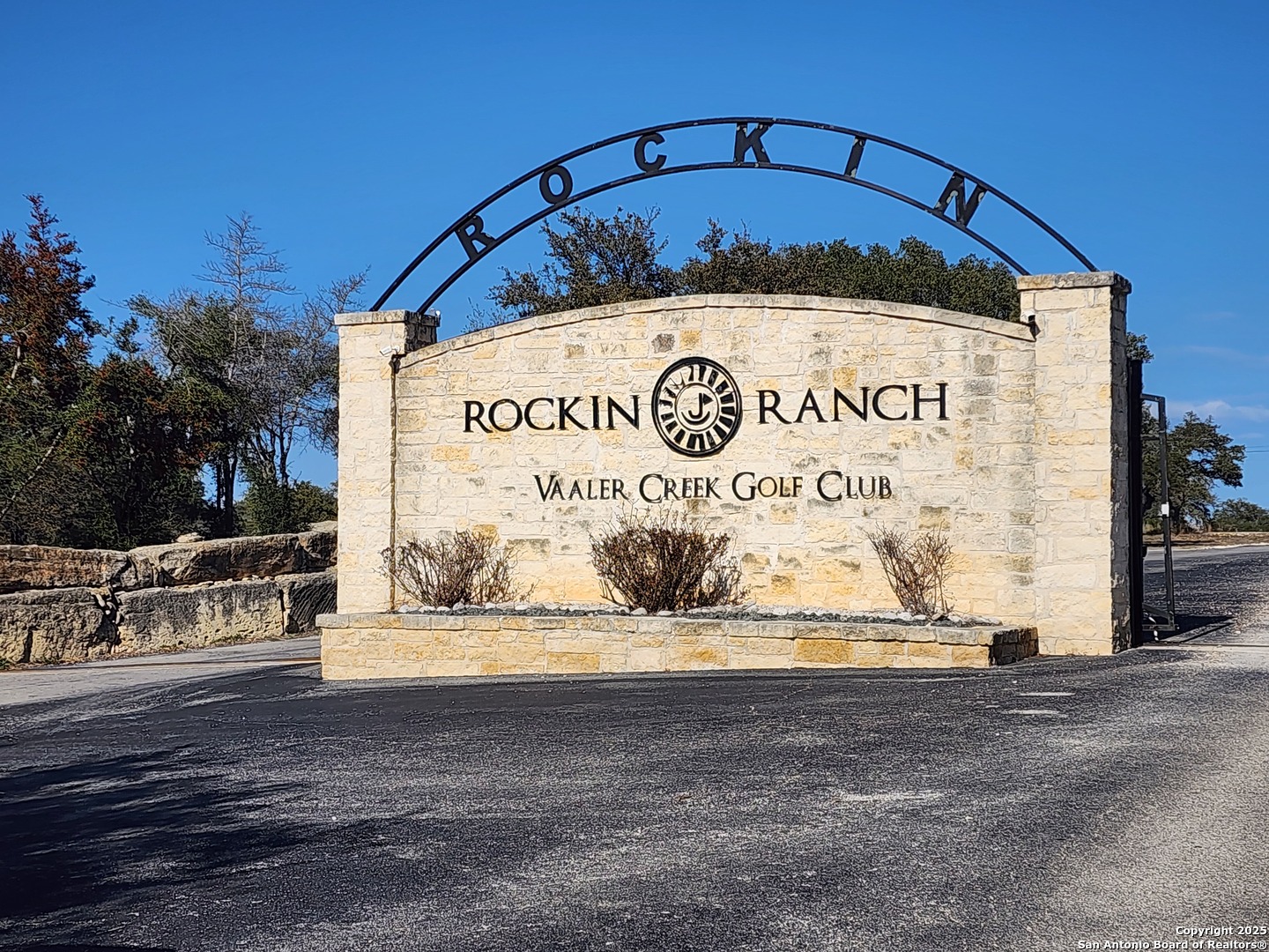 103 S CALVIN BARRETT, Blanco, TX, 78606 | 1871944 | Realty Texas LLC