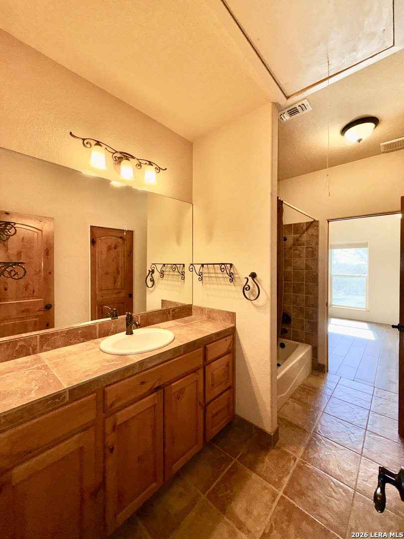 397 Secret Way, Spring Branch, TX, 78070 | 1873452 | Realty Texas LLC