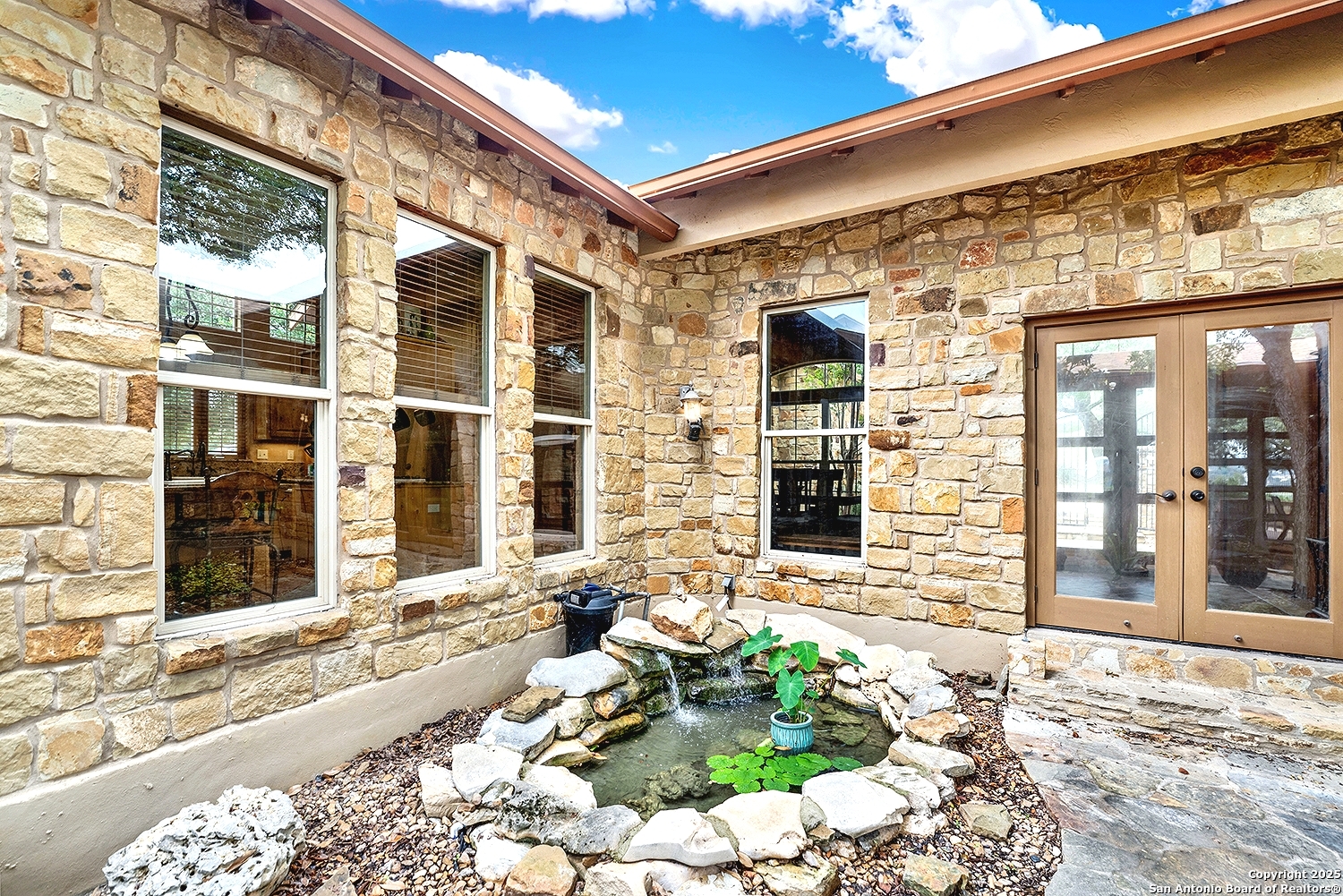 397 Secret Way, Spring Branch, TX, 78070 | 1873452 | Realty Texas LLC