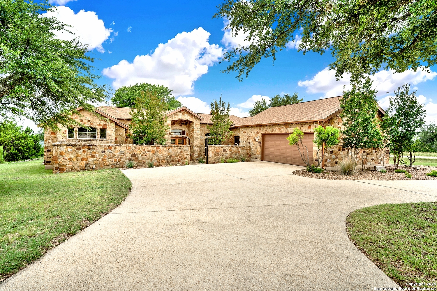 397 Secret Way, Spring Branch, TX, 78070 | 1873452 | Realty Texas LLC