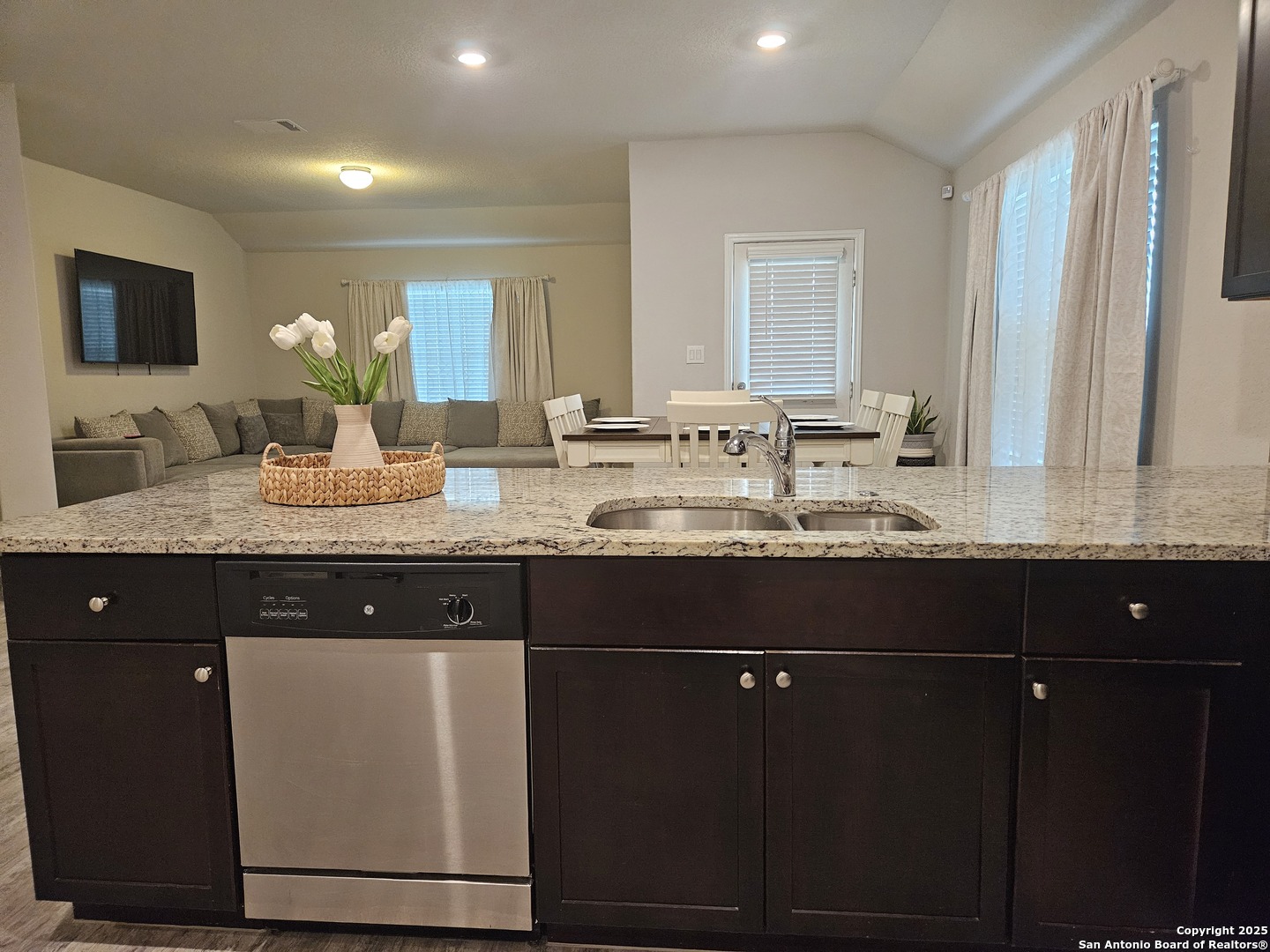 8235 Glasgow, San Antonio, TX, 78223 | 1874906 | Realty Texas LLC