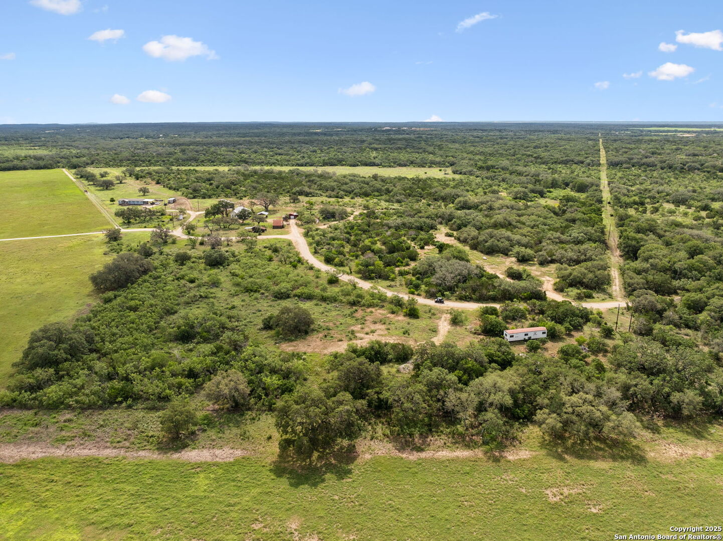 547 County Road 3401, Hondo, TX, 78861 | 1874841 | Realty Texas LLC