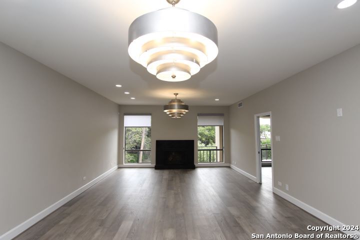 701 N. Saint Marys 15, San Antonio, TX, 78205 | 1876179 | Realty Texas LLC