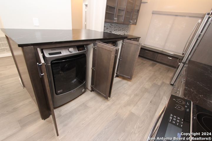 701 N. Saint Marys 15, San Antonio, TX, 78205 | 1876179 | Realty Texas LLC