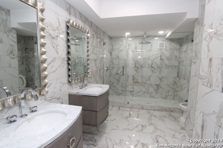 701 N. Saint Marys 15, San Antonio, TX, 78205 | 1876179 | Realty Texas LLC