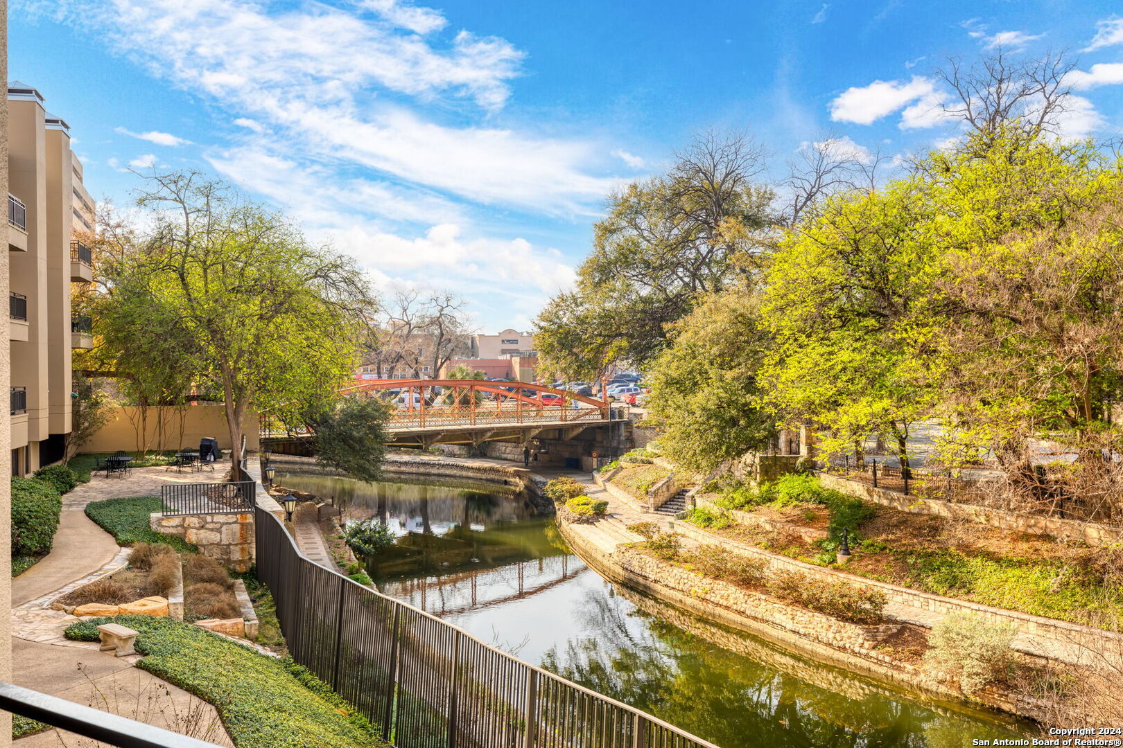 701 N. Saint Marys 15, San Antonio, TX, 78205 | 1876179 | Realty Texas LLC