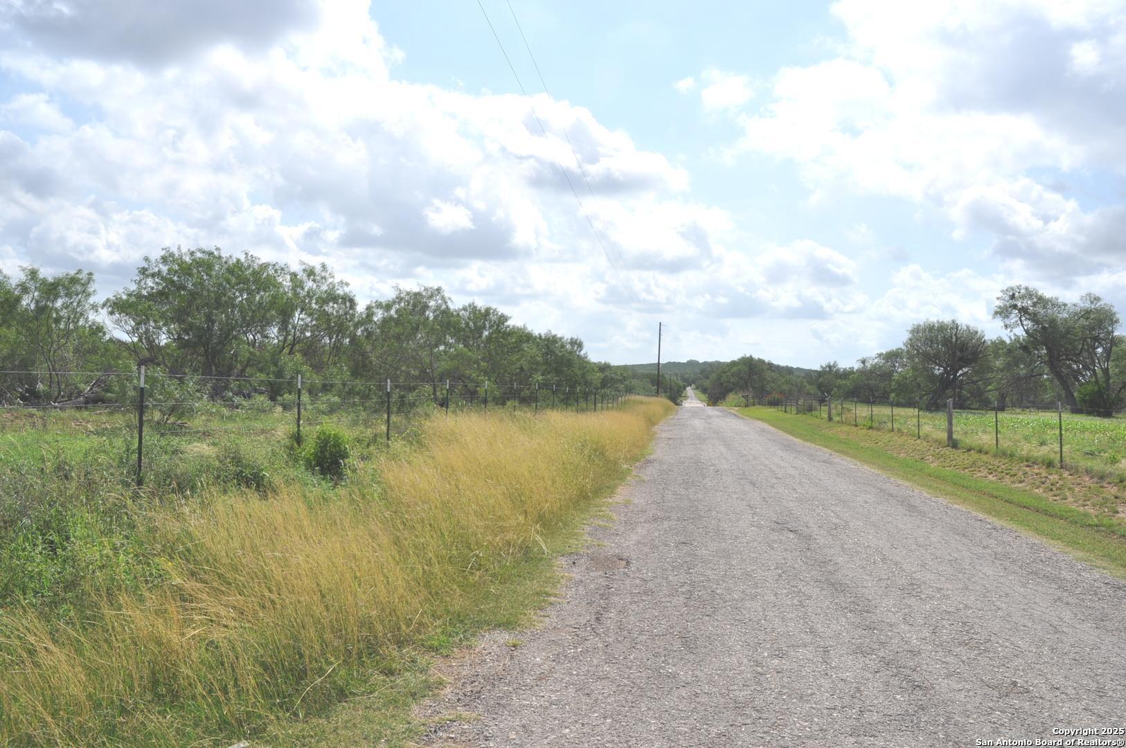 TBD CR 662, Devine, TX, 78016 | 1874344 | Realty Texas LLC