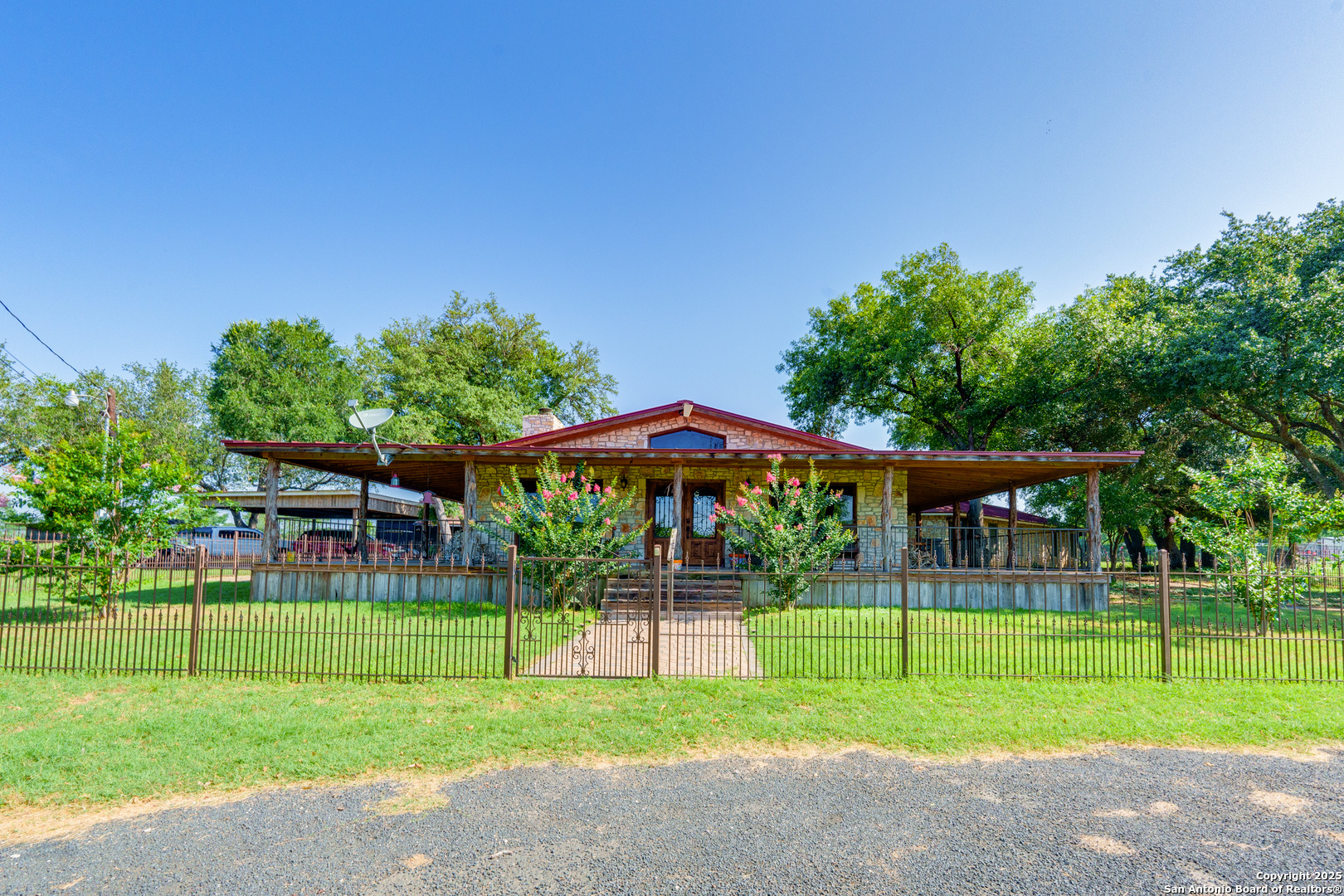 10745 ROSEMAR LN, Adkins, TX, 78101 | 1875105 | Realty Texas LLC