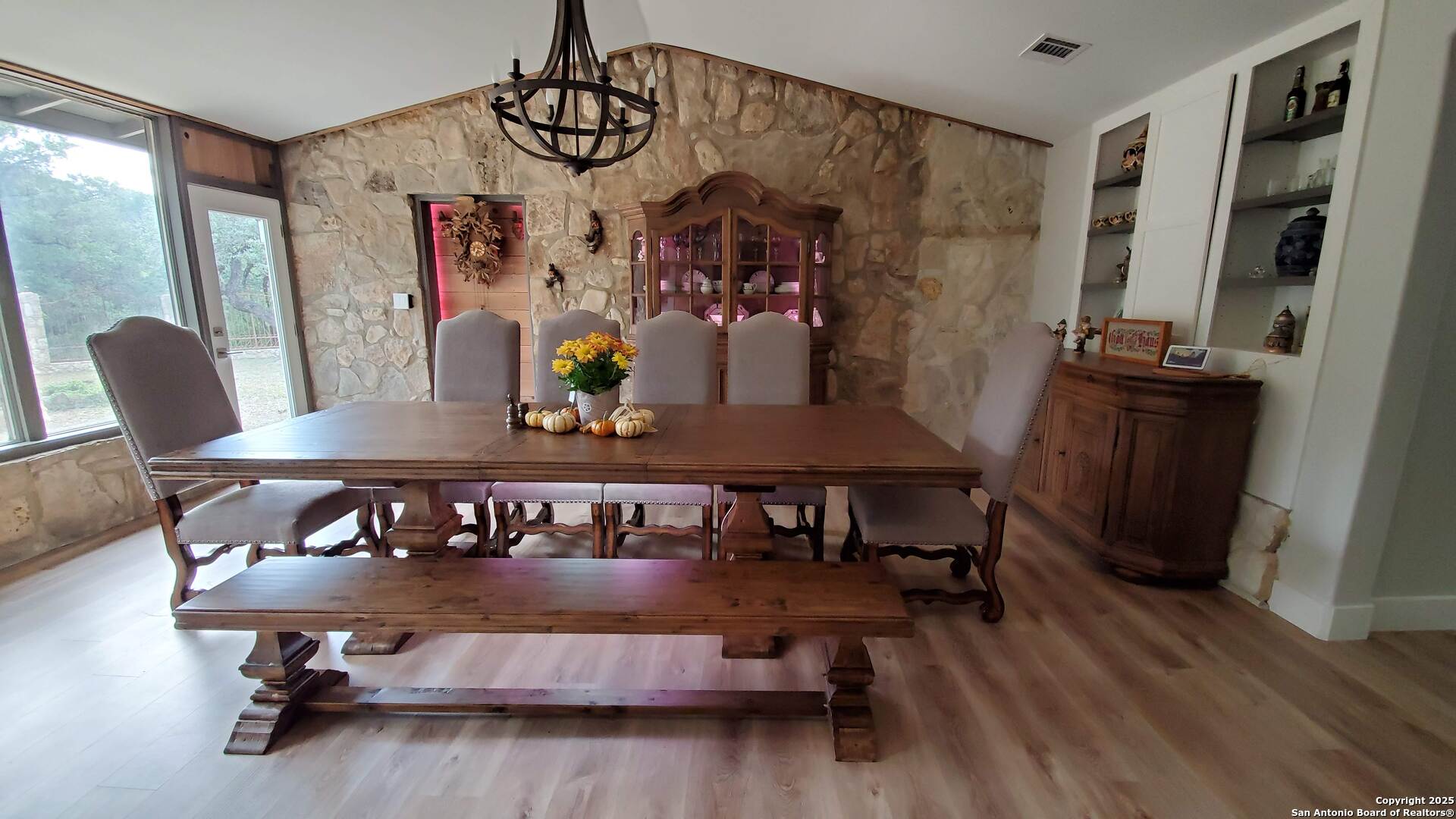 9810 Park Dr, Helotes, TX, 78023 | 1874528 | Realty Texas LLC