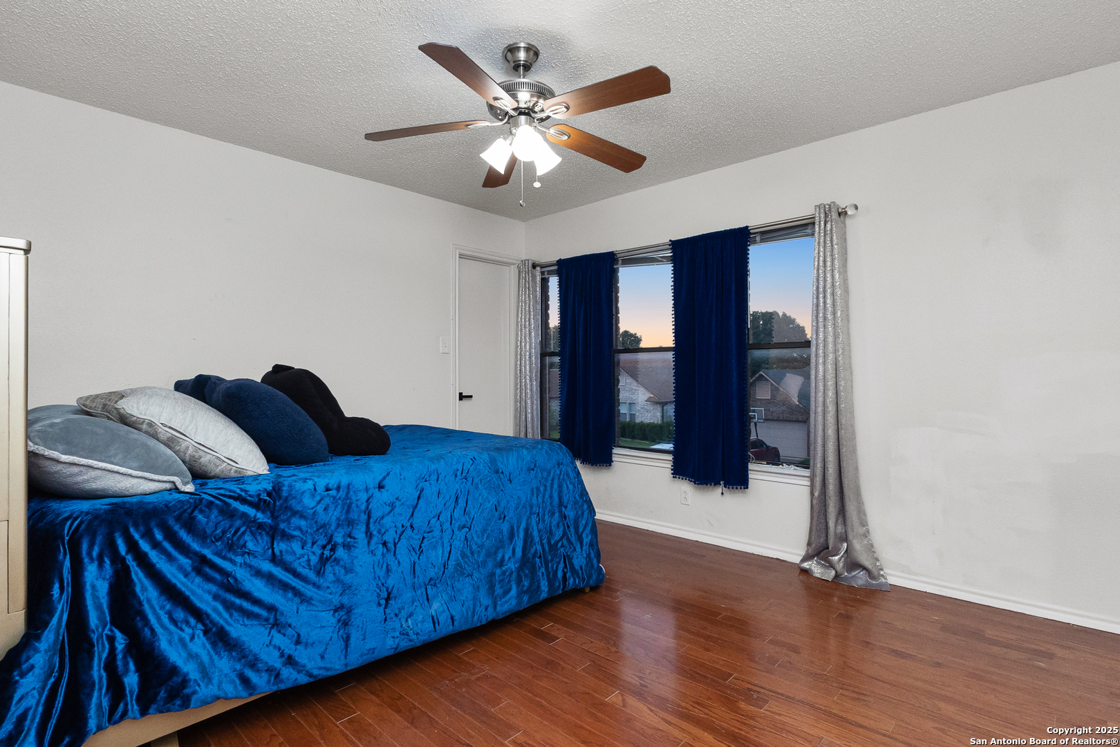 1946 Emerald Mist , San Antonio, TX, 78230 | 1874568 | Realty Texas LLC