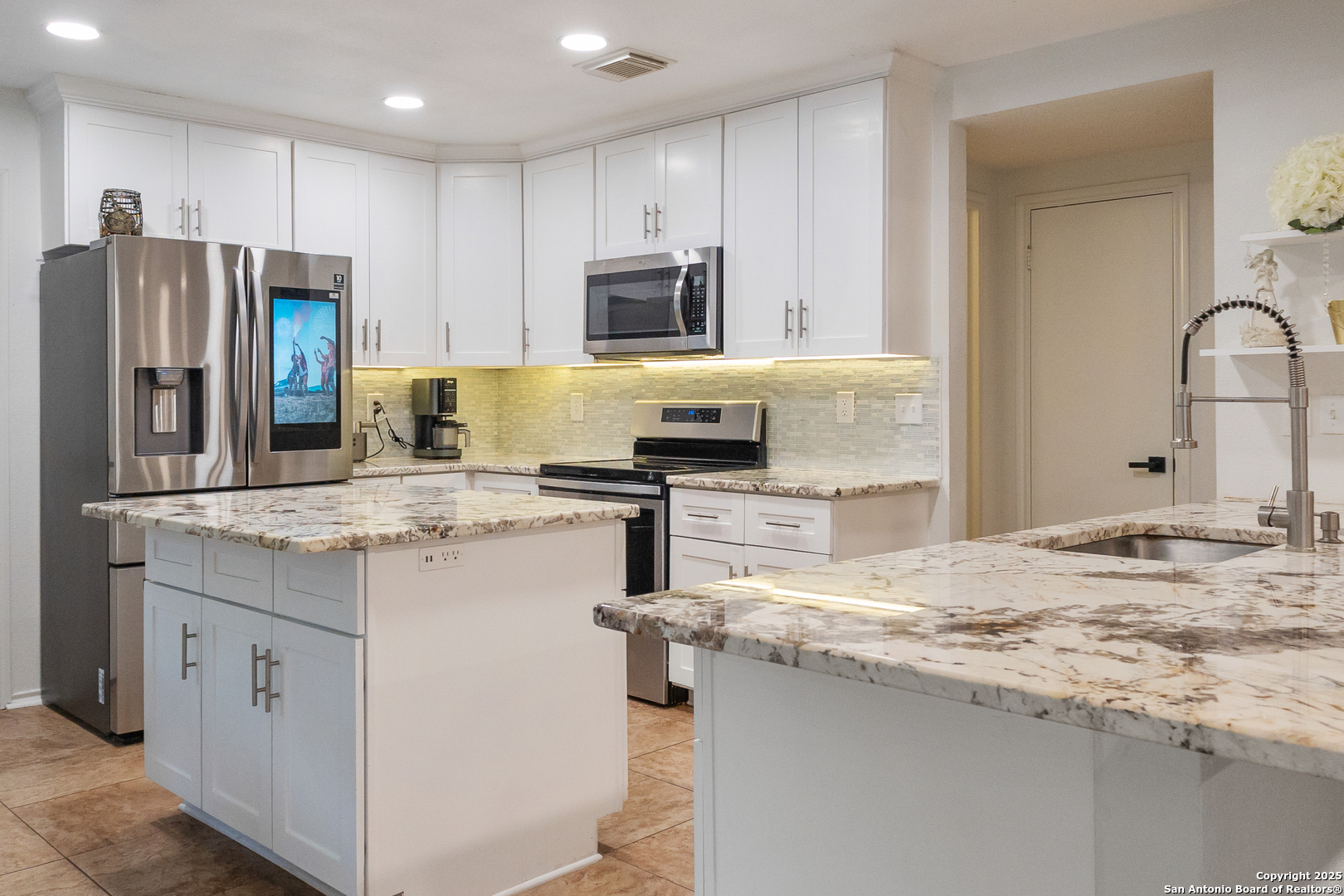 1946 Emerald Mist , San Antonio, TX, 78230 | 1874568 | Realty Texas LLC